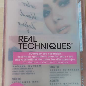 Sahte Ürün Ve İade Sorunu: Real Techniques Fırça Seti