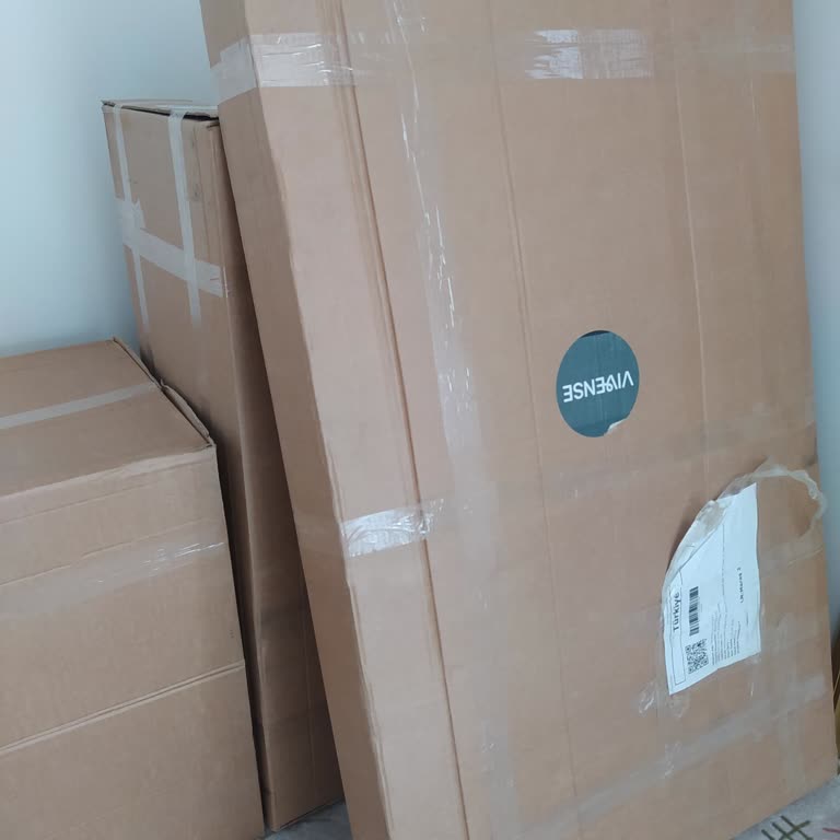 Masa Sandalye Takımı Kurulumunda Gecikme Ve İlgisizlik