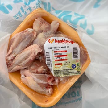 Bozuk Tavuk Ürünü Ve Yetersiz Mağaza İlgisi