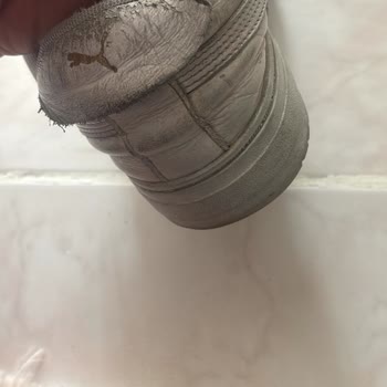 Yanlardan Patlayan Ve Koku Yapan Ayakkabıya Çözüm Bulun