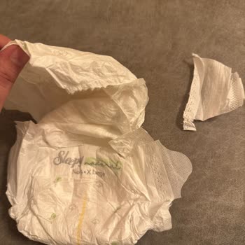 Sleepy Bebek Bezi Yapıştırma Sorunu