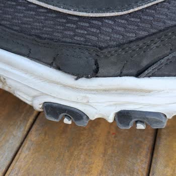 Skechers Ayakkabıda 1 Yıl Dolmadan Açılma Sorunu