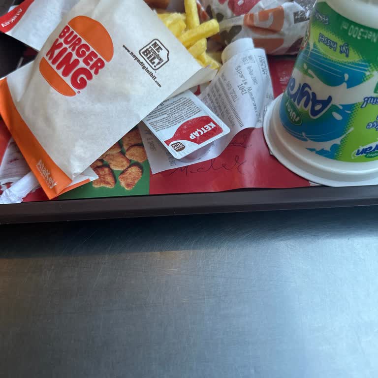 Tek Kişiye Yer Yok: İftarda Yalnız Kalmak