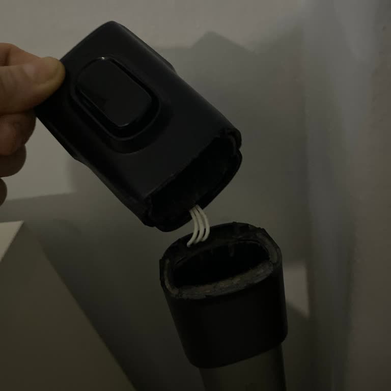 Philips Dikey Süpürge Krizi: Ortadan Kırılma Sorunu Ve Çözüm Arayışı