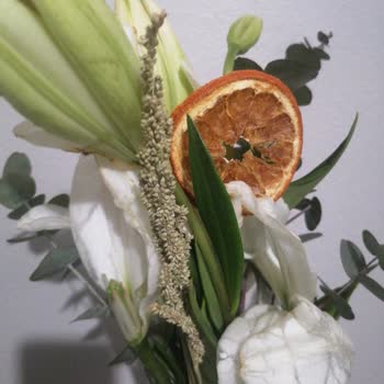 Çiçek Yerine Gelen Nesne Şoku