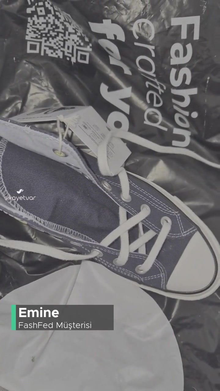 Fashfed Converse Chuck 70 Floral Desen Ayakkabı Sıkıntısı! videonun kapak resmi