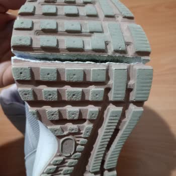 Tonny Black Ayakkabıda Beklenmedik Taban Sorunu