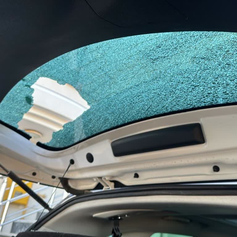 Opel Servisinde Eksik Hizmet: Arka Cam Sorunu