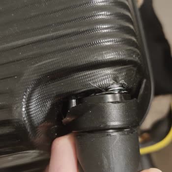 Hasarlı Valiz Ve İletişim Sorunlarıyla Mağduriyet