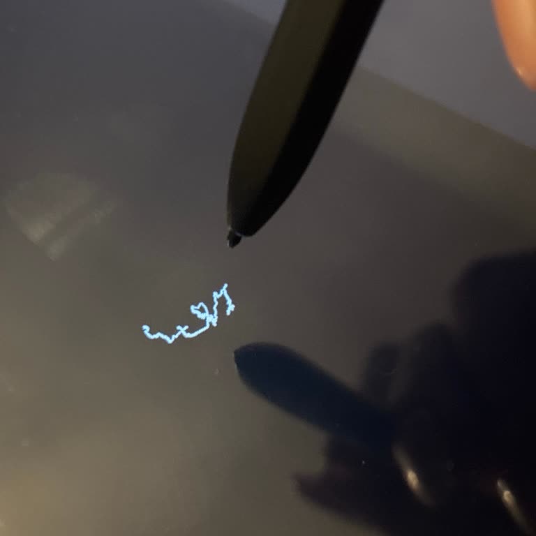 Samsung Tablet Kalemi Kontrolden Çıkıyor