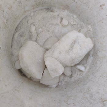 Gübretaş Ürünü Taş Gibi Sert Ve Kullanışsız