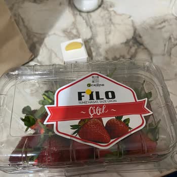 Online Siparişte Küflü Çilek Sorunu