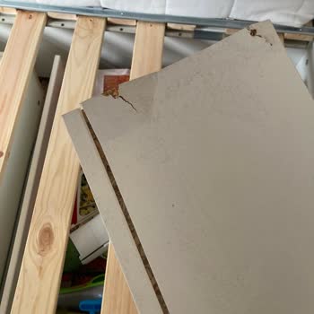 IKEA 4 Yaşındaki Çocuğun Yatağı 5 Ayda Kullanılamaz Hale Geldi