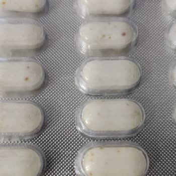 Collagen Drajeleri Üzerindeki Lekeler Ve Farklı Yazılar Kafa Karıştırıyor