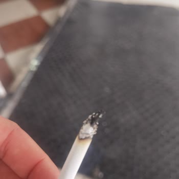 Parliament Midnight Blue'dan Gelen Sert Parçalar Ve Boğaz Yakan Tat