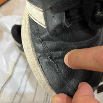 Adidas Ayakkabının Beklenmedik Kalite Sorunu Ve Mağaza İlgisizliği