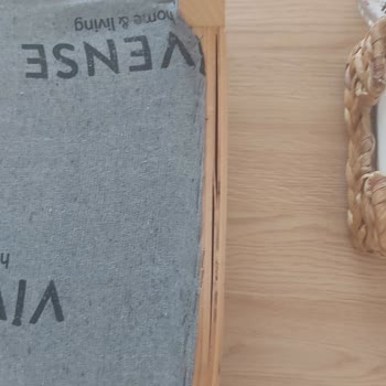 Vivense'den Hayal Kırıklığı: Çatlayan Sandalyeler