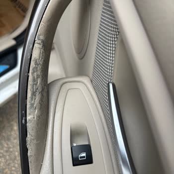 BMW F30 Kapı Kollarında Kronik Erime Sorunu