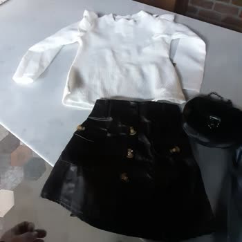 Yanlış Ürün, İletişim Sorunları Ve Engellenme: Lily Çocuk Giyim'de Hayal Kırıklığı