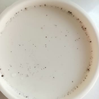 Lav Sürahinin Silikon Kapağındaki Küf Sorunu