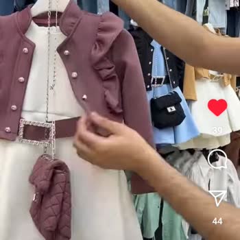 PembeKids'ten Elbise Yerine Erkek Kıyafeti Şoku!