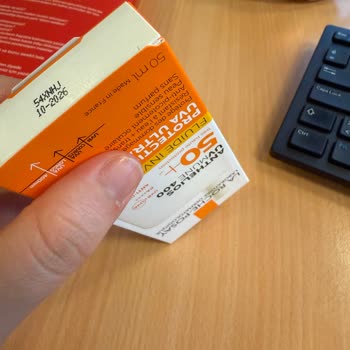 La Roche-Posay Tinted Sunscreen Has a Strong, Unpleasant Smell