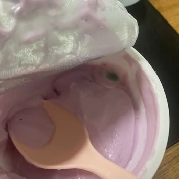 Taze Ürün Diye Aldık, Küflü Çıktı!