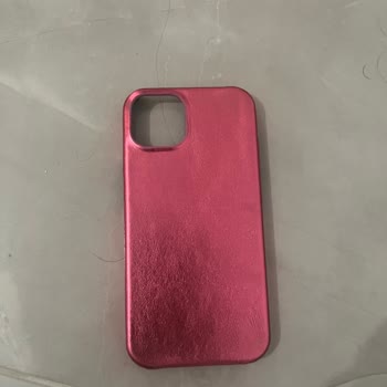 Yanıltan Renk Ve Kalitesiz Köşeler