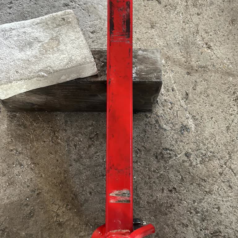 Kırılan Pulluk Parçası Ve İlgisiz Servis