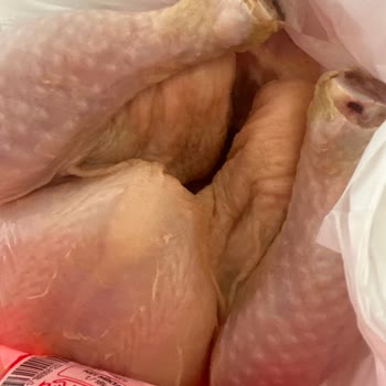 Bozuk Ürünler Ve Kötü Müşteri Hizmeti: BİM Kuşadası Şubesi