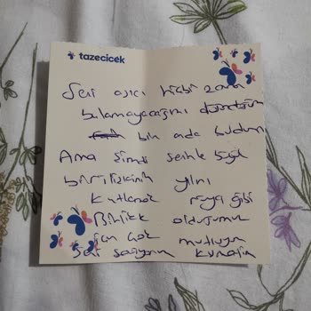 Yanlış Çiçek Ve Notlar Evlilik Yıl Dönümünü Mahvetti