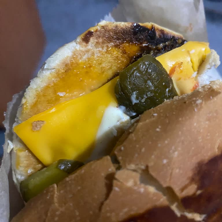 Köfteci Yusuf Avcılar Şubesi'nde Soğuk Ve Özensiz Siparişler