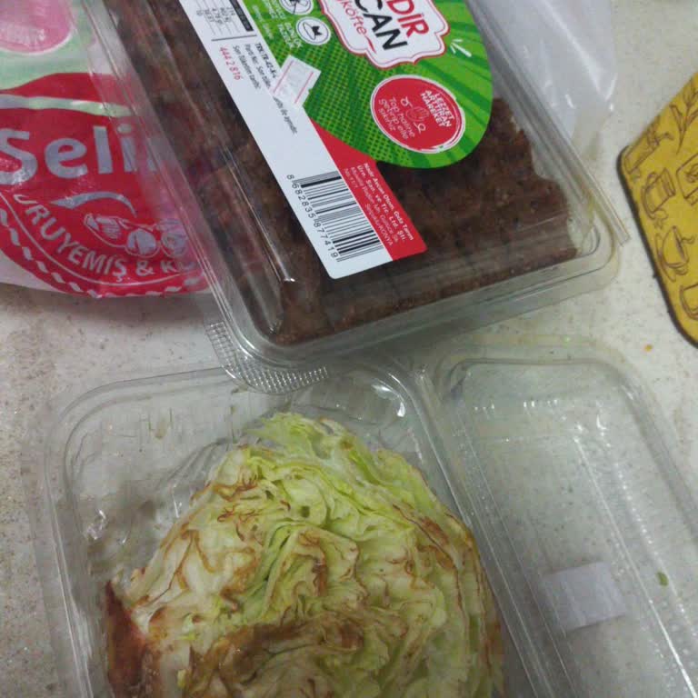 Nadir Avcan Petrol Ramazan Günü Taze Olmayan Marul