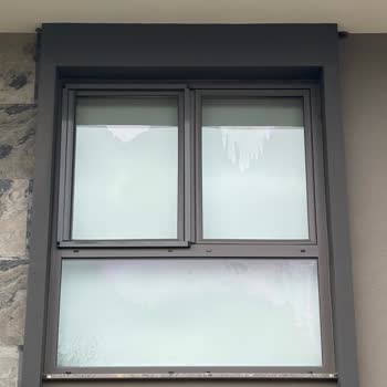 İletişim Eksikliği Ve Çözüm Bekleyen Isıcam Sorunu