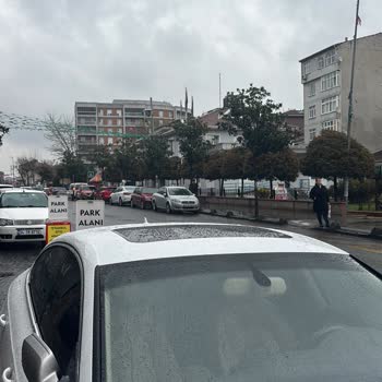 Otobüs Seferleri Yetersizliği İşleri Aksatıyor