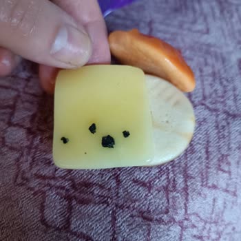 Rocco Jelly İçindeki Tehlikeli Taşlar