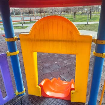 Kelebekler Vadisi'ndeki Çocuk Parkında Güvenlik Sorunu