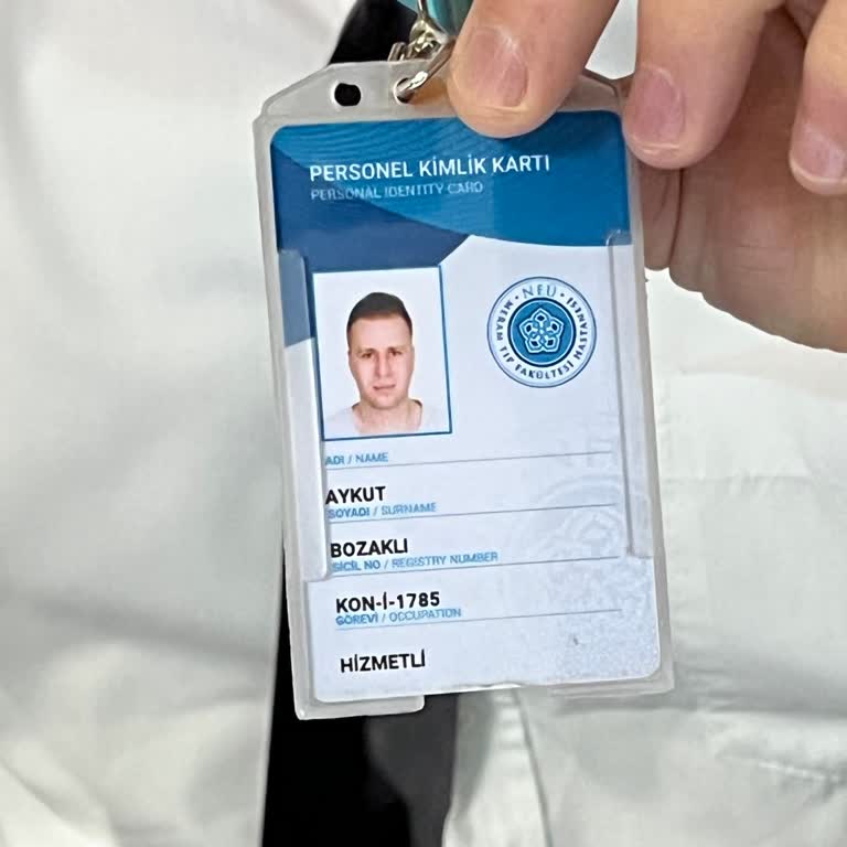 Hastane Personelinin Saygısız Davranışları Ve Aşağılayıcı Tutumları