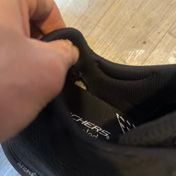 Skechers Ayakkabıda Kalite Sorunu: A101 Yanıt Vermiyor