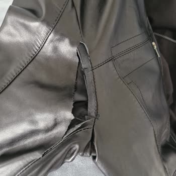 Derimod Kusurlu Deri Mont Ve Yetersiz Müşteri Hizmetleri