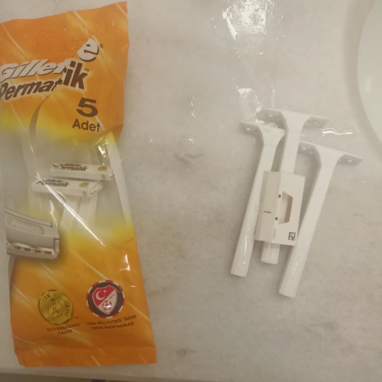 Permatik Jiletler Yüzümü Tahriş Etti Ve Beklentilerimi Karşılamadı