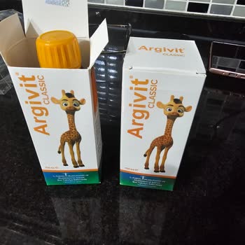 Bozuk Vitaminler: Köpüren Ve Taşan Şişeler