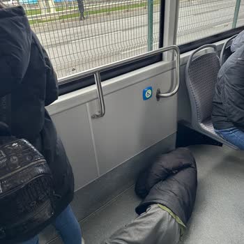 Metrobüs Güvenliği Ve Konforu Tehlikede