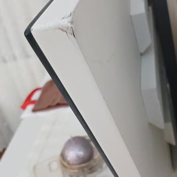 İstikbal Mağazası'nda Hayal Kırıklığı: Hasarlı Ürün Ve İlgisizlik