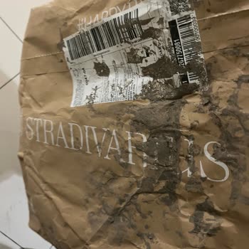 UPS Kargo Teslimatında Gecikme Ve Hasarlı Paket Sorunu