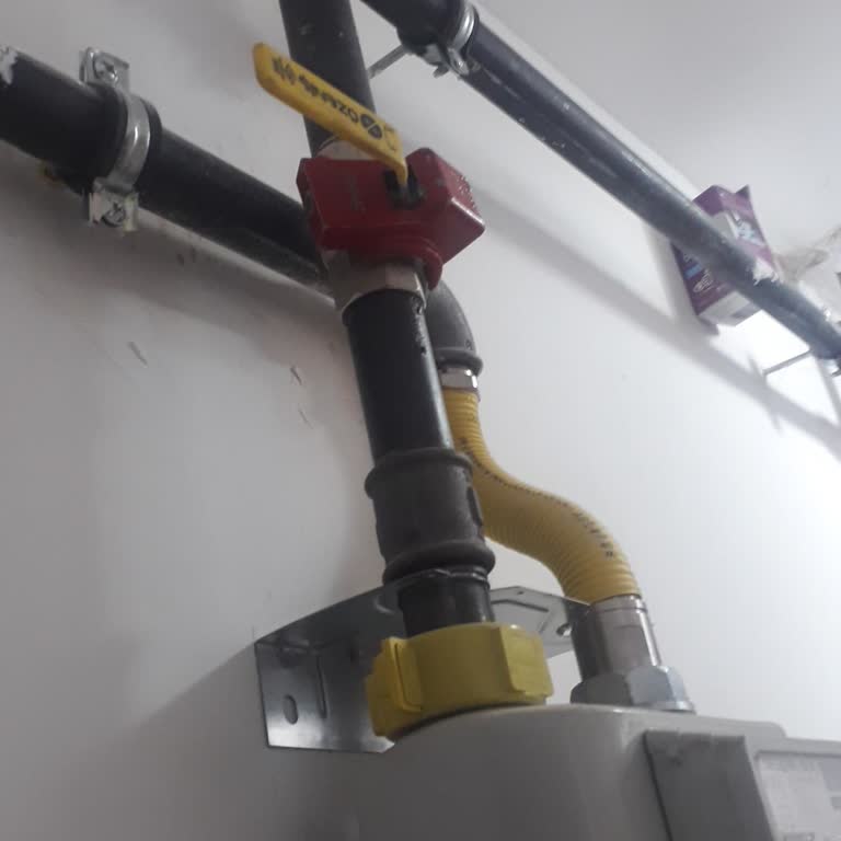 Doğalgaz Mührü Kaldırılmadı: Bebekli Evde Soğukla Mücadele