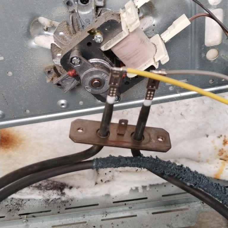 Beko Fırında Topraklama Kablosu Eksikliği