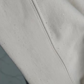 DeFacto'dan Aldığım Sweatshirt Hızla Tüyleniyor!