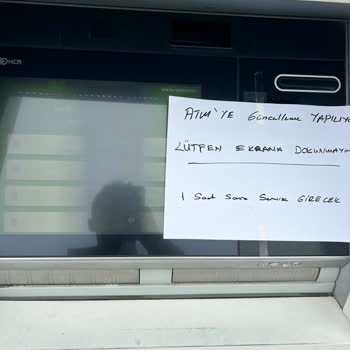 ATM'de Para Çekme Sorunu Ve İlgisizlik