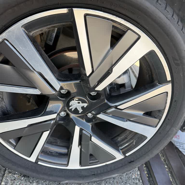 Bridgestone Lastik 2 Gün Olmadan Otobanda Patladı